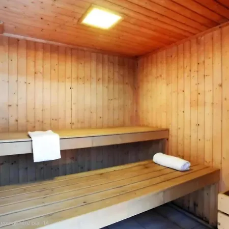 Apartamento With Terrace And Swimming Pool In Flumet